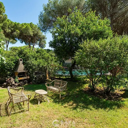 Micaela With Private Pool, 2 Patios & Lush Garden Pula